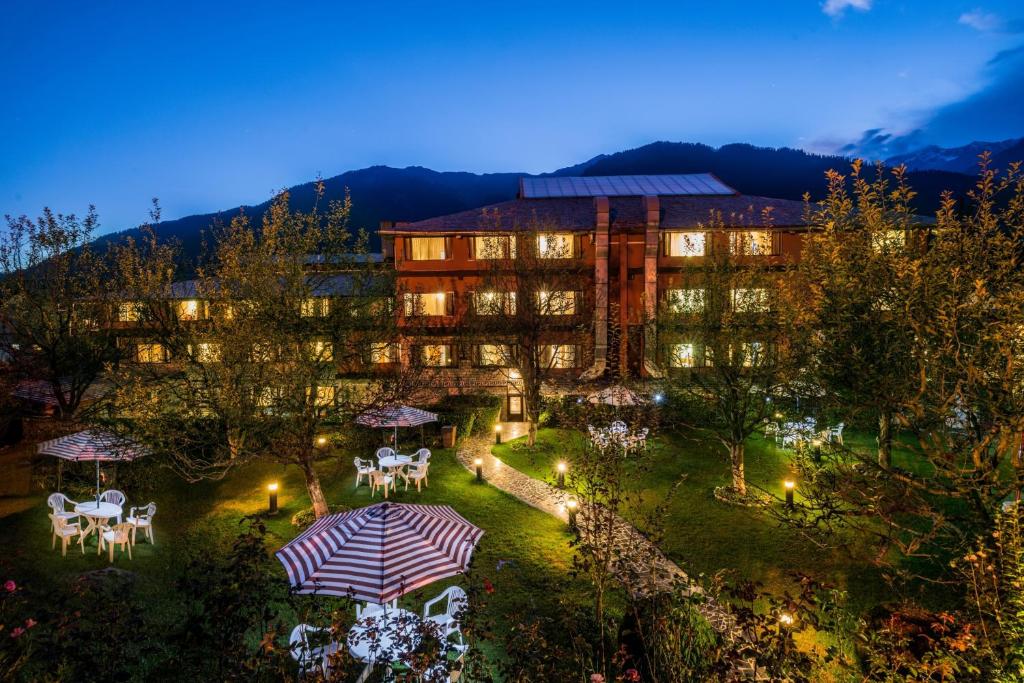 1 Honeymoon inn Manali