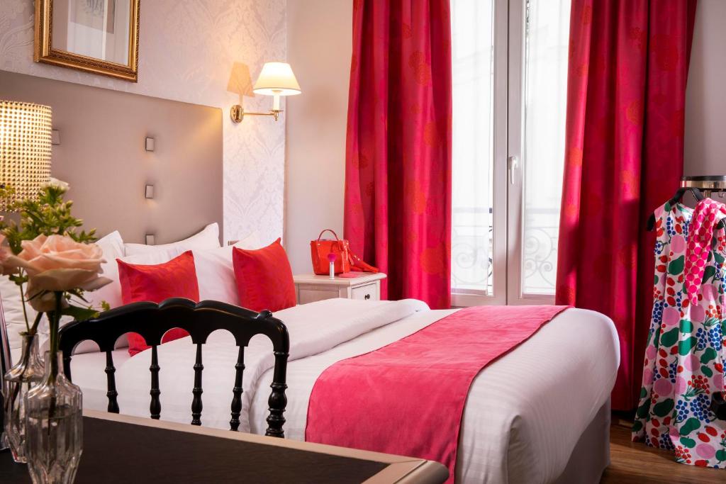 3 Hôtel Champs Élysées Plaza Paris