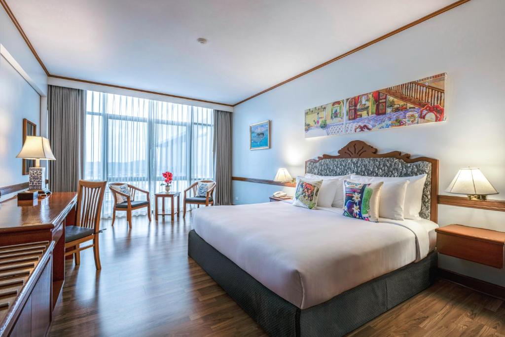 5 Royal Phuket City Hotel