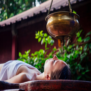 Ayurveda massage alternative healing therapy 1