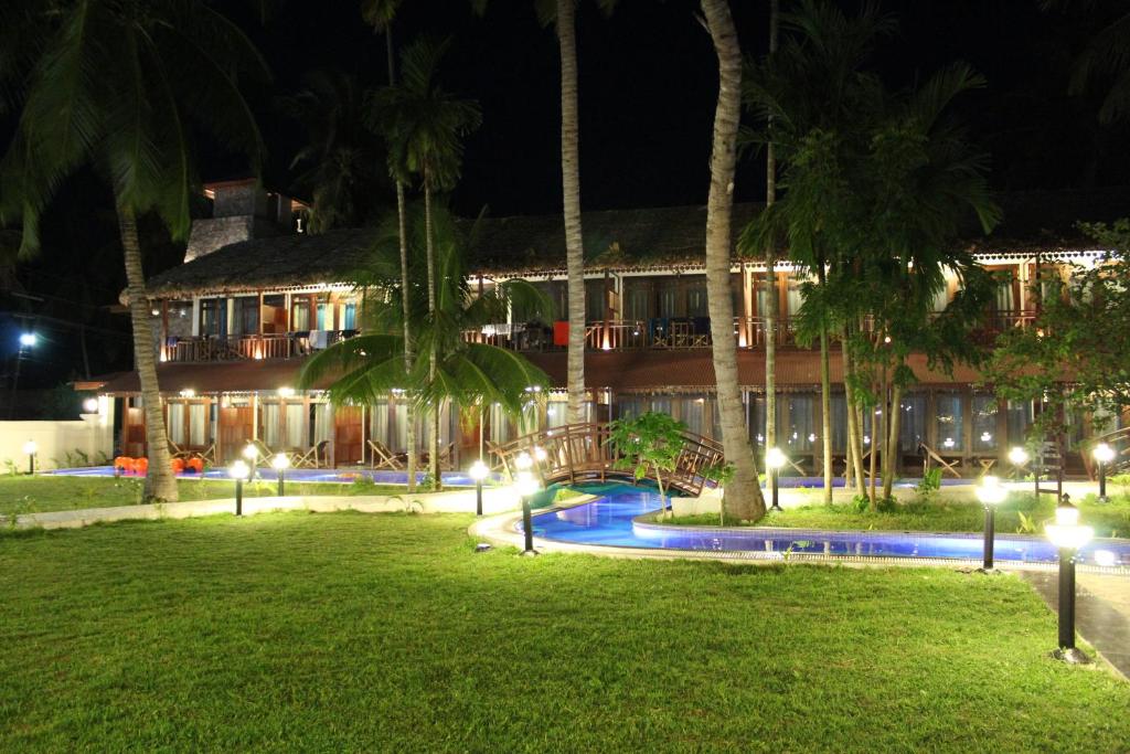 Symphony Summer Sands Beach Resort And Spa 4